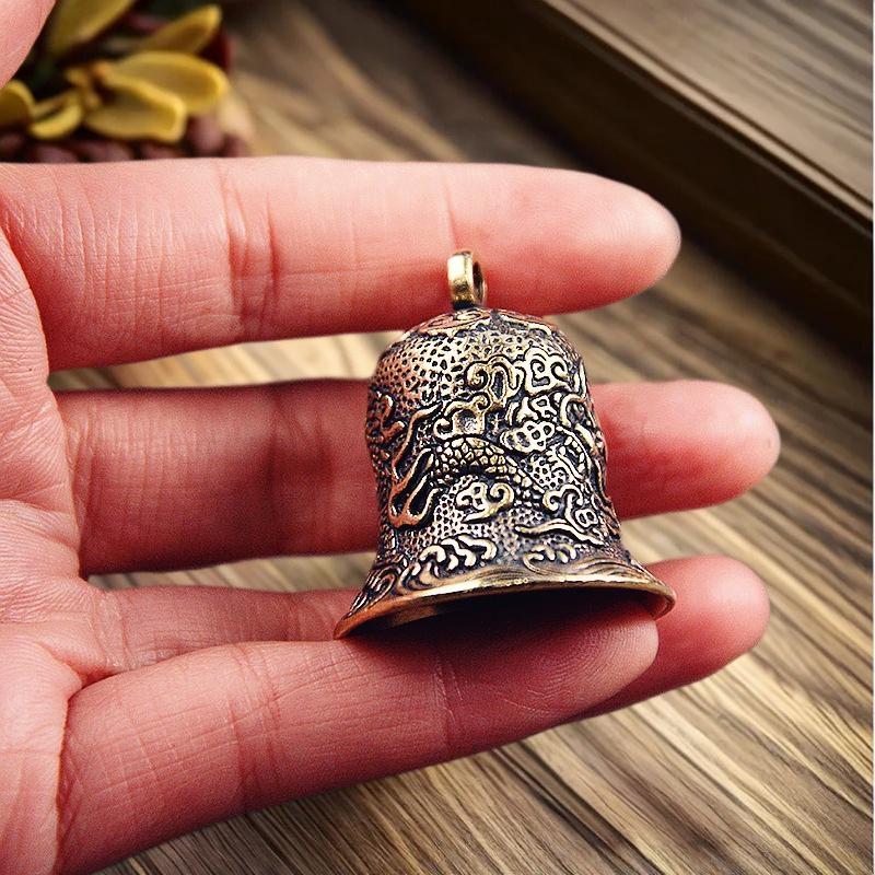 Vintage Messing Glocke geschni – Vintage Collectible Bells Bewertung und Preis